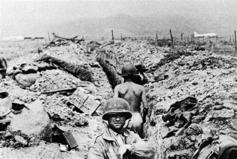 De Slag bij Dien Bien Phu; een beslissende nederlaag voor de Fransen en de opkomst van Hồ Chí Minh als symbool van Vietnamese onafhankelijkheid