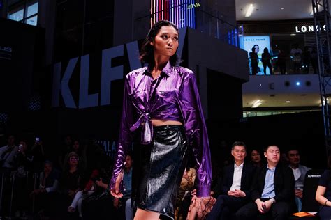 De Kuala Lumpur Fashion Week 2019: Een explosie van kleur, creativiteit en controverse om de toekomst van mode te herdefiniëren