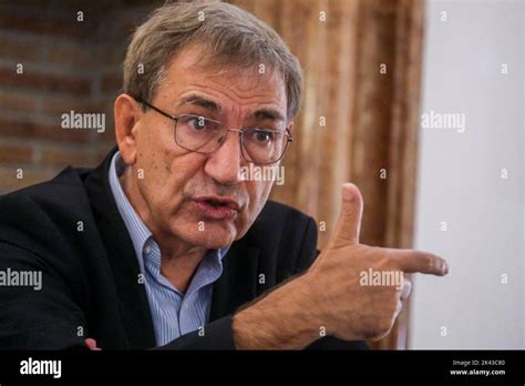 De Nobelprijs voor Literatuur 2016: Een Ongemaakte Bed en de Poezie van Orhan Pamuk